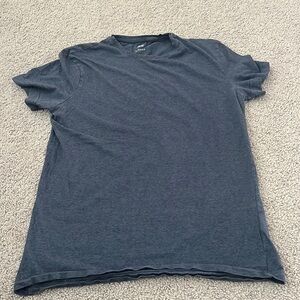 H&M basic tshirt